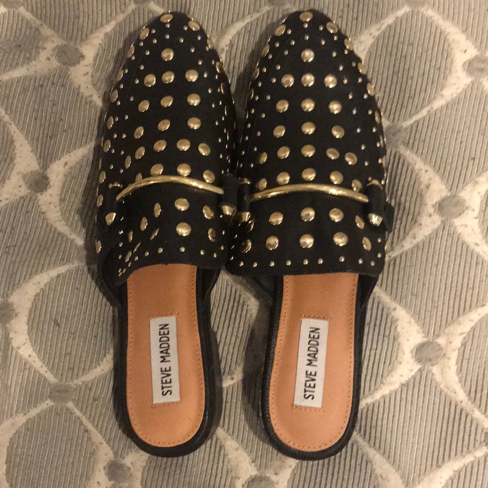 Steve Madden Laaura Black Leather Studded Slide on